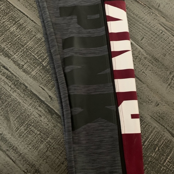 Victoria Secret Bonded Large Gray and Burgundy Leggings, inseam 28” EUC - Picture 3 of 7